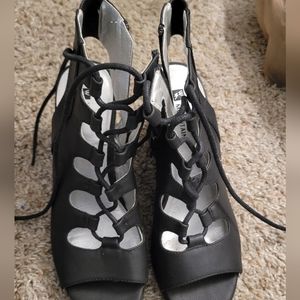 Black Heels sz 7.5